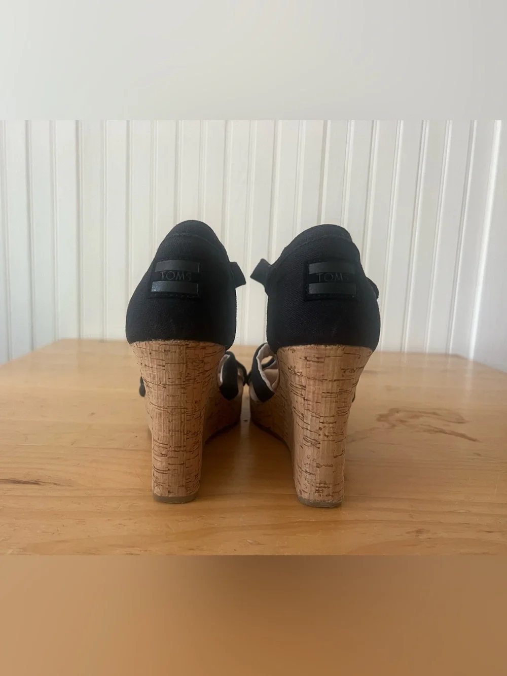TOMS‎ Black Cork Wedge Sandals Womens 8.5 Ankle Strap Platform Shoes Bohemian